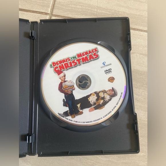 A‎ Dennis The Menace Christmas dvd - Picture 3 of 4